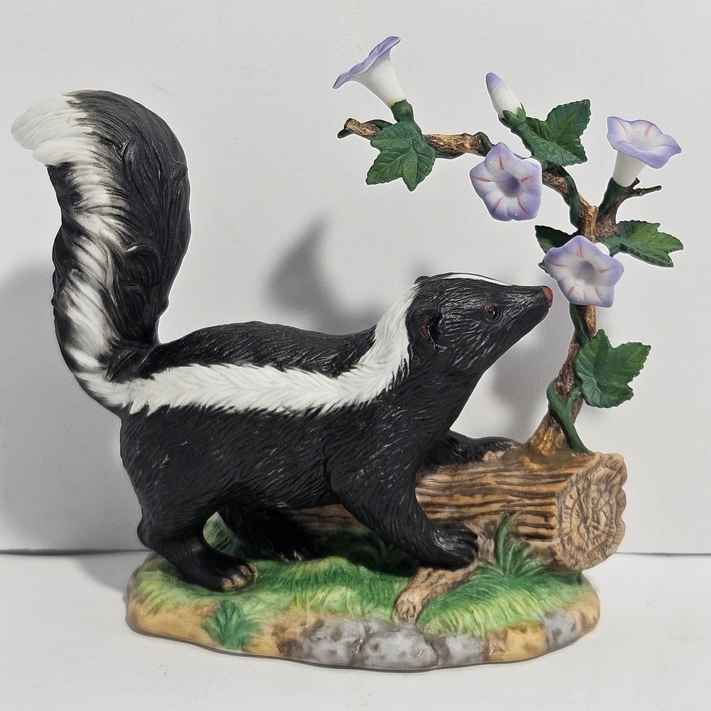 Lenox Scent of Spring Skunk Woodland Animals Porcelain Figurine 1994 New in Box
